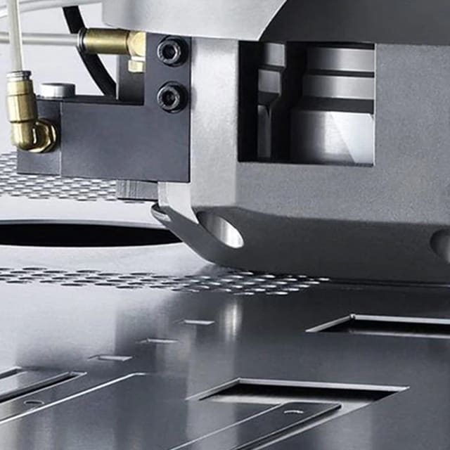 CNC punch kesim tezgâhı